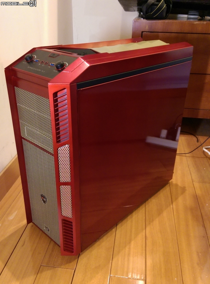 鋼鐵人配色 Aerocool Xpredator X3 Avenger iron man 首發開箱!
