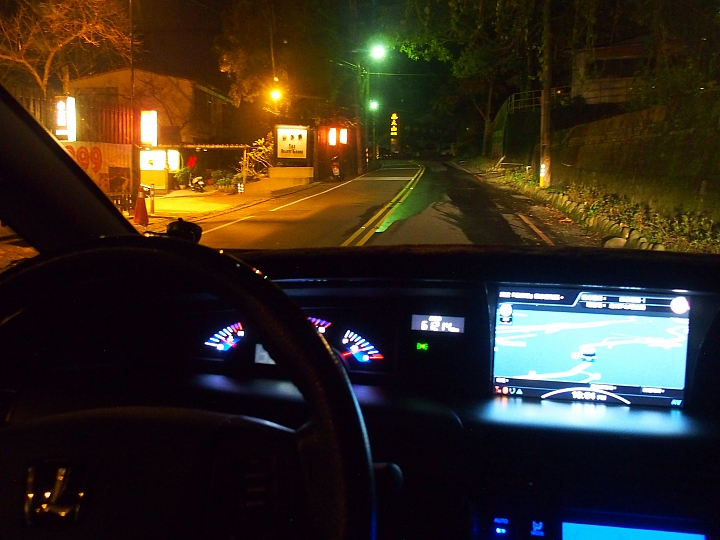 高雄直開4個半小時到烏來山水妍溫泉會館，享受泡湯趣。