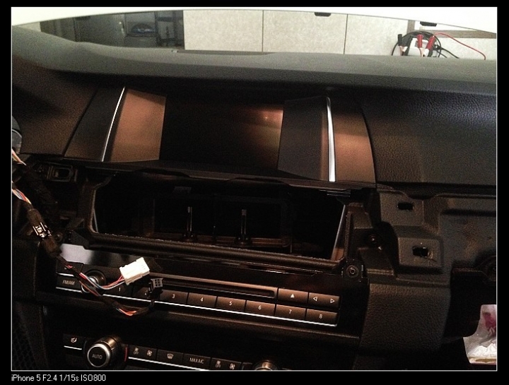 2014 LCI 520D【更新NBT 2015-2圖資】開箱-分享改裝資訊：NBT+原廠型數位電視+M6方向盤<更新全液晶儀表>持續更新ING