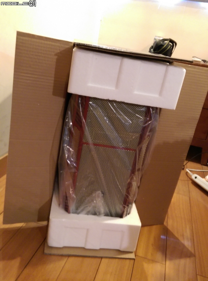 鋼鐵人配色 Aerocool Xpredator X3 Avenger iron man 首發開箱!