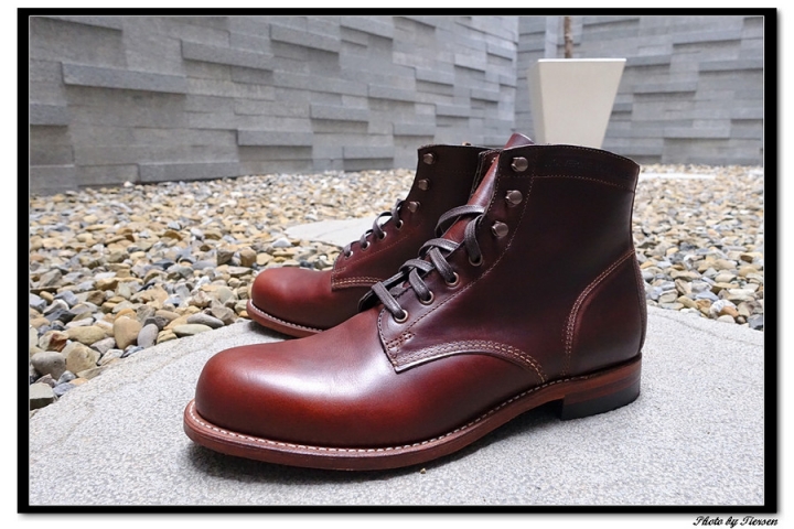 【開箱】帶著紳士風格的工裝靴 Wolverine 1000 Mile Boot
