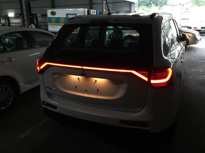 New Outlander 選配燈組實車分享