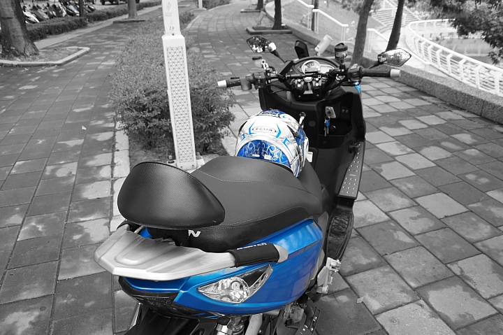 老車新開箱!謝謝台南的車友!賞圖吧!