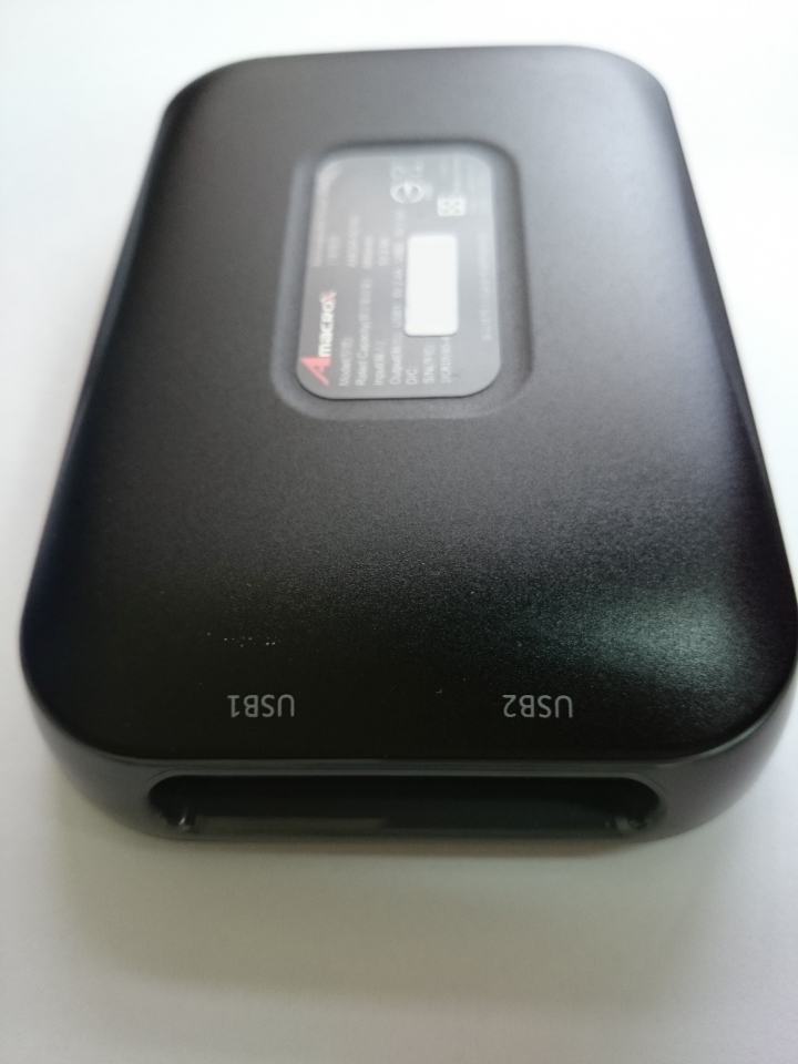 【開箱】Amacrox PB10400 行動電源