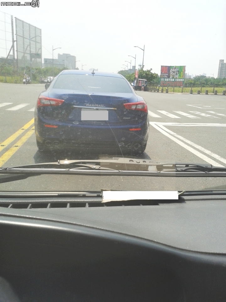 高雄巧遇馬莎拉蒂兩台