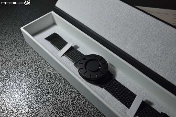 [開箱] EONE Bradley Black