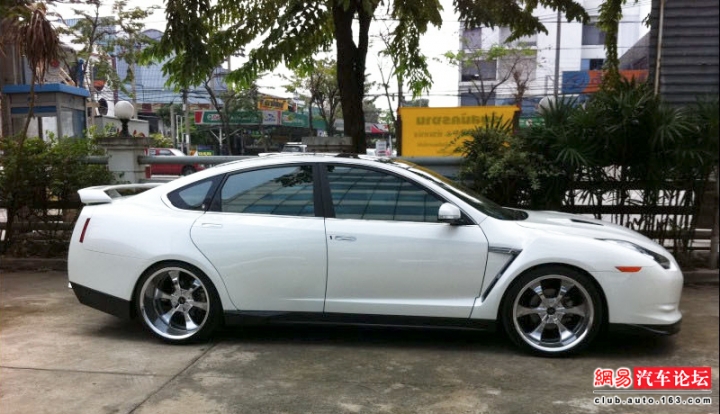 驚見Nissan GT-R 四門房車版