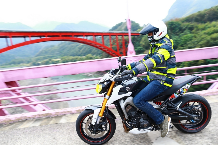 YAMAHA MT09