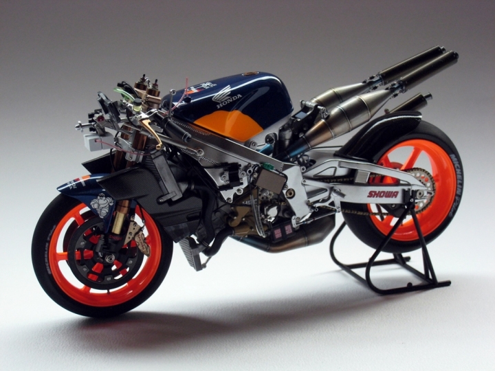 [作品分享] 登峰造極！1998年式 REPSOL Honda NSR500 杜漢戰駒暨MotoGP日本站簡短心得