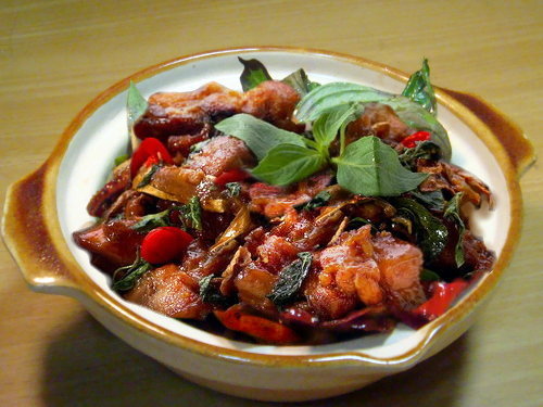 [慎入]料理三杯兔肉教學