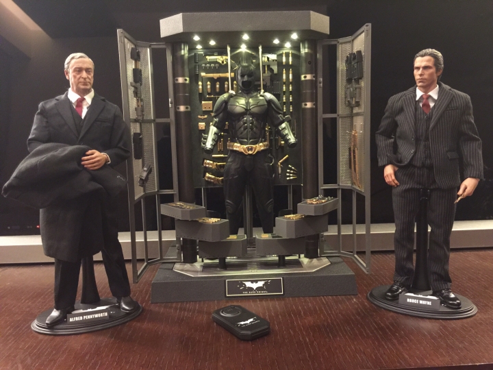 Hottoys batman 武器庫大全套