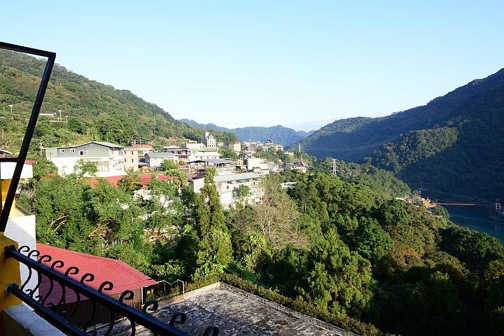 高雄直開4個半小時到烏來山水妍溫泉會館，享受泡湯趣。