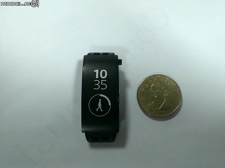 [開箱] SONY Smartband Talk "SWR30 " & 體驗文