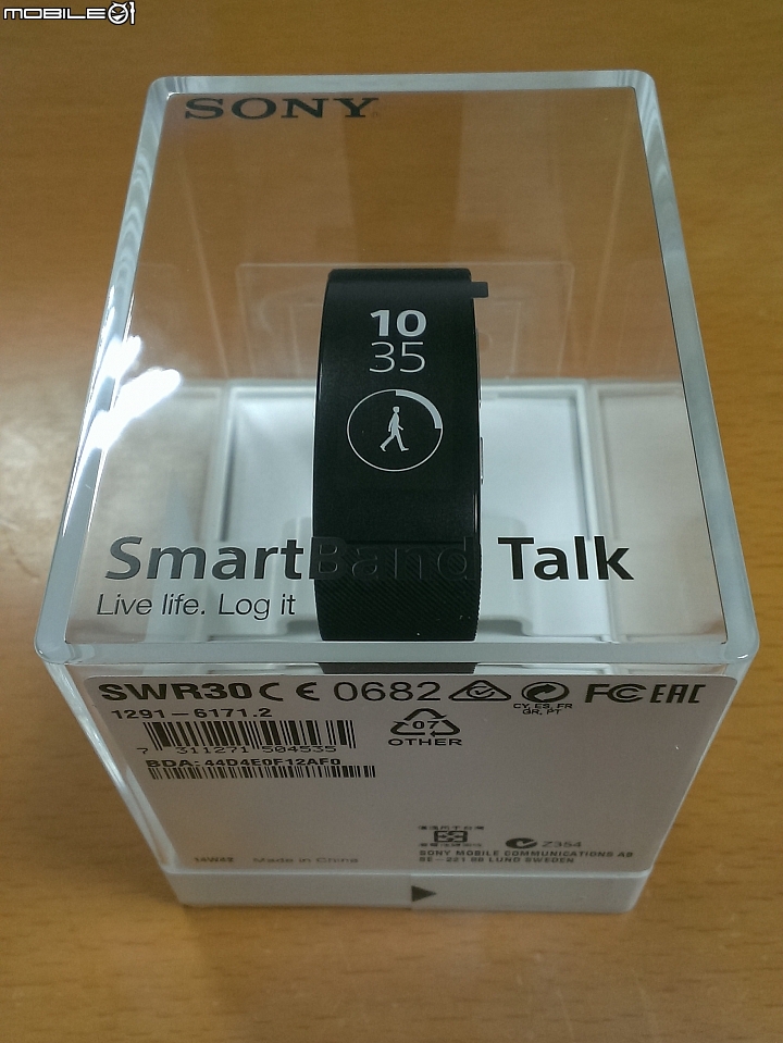 [開箱] SONY Smartband Talk "SWR30 " & 體驗文