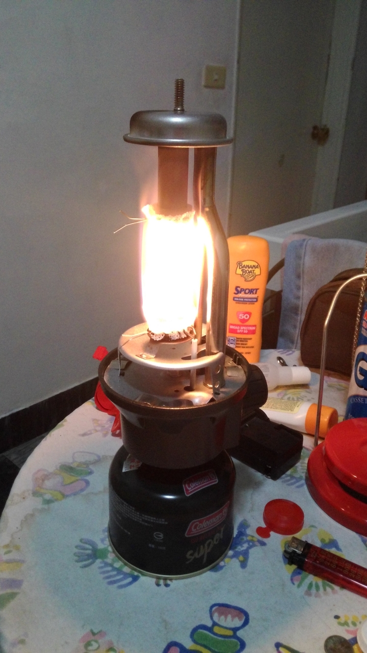 Coleman 北極星瓦斯燈使用問題