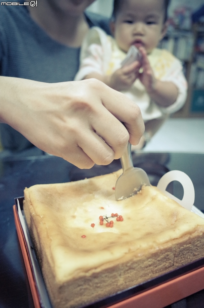 [開箱]~Cheese Cake 1~乳酪蛋糕中的愛馬仕，有點誇張的藍莓乳酪蛋糕--12/8 追加開箱~經典1583