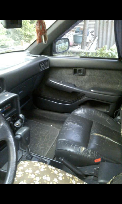 可以請問這台1993 CORONA 1.6還賣得掉嗎?正常使用中