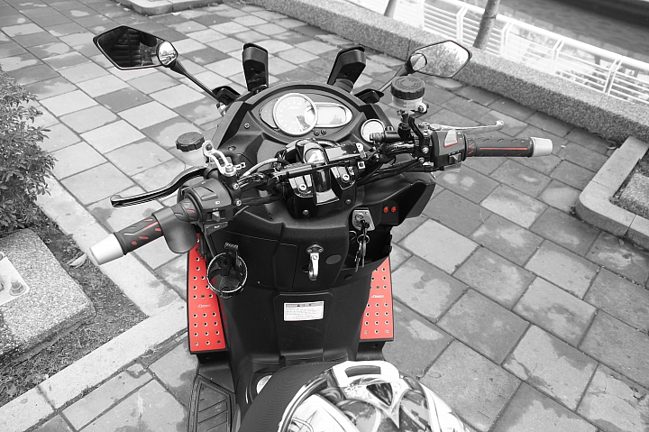 老車新開箱!謝謝台南的車友!賞圖吧!