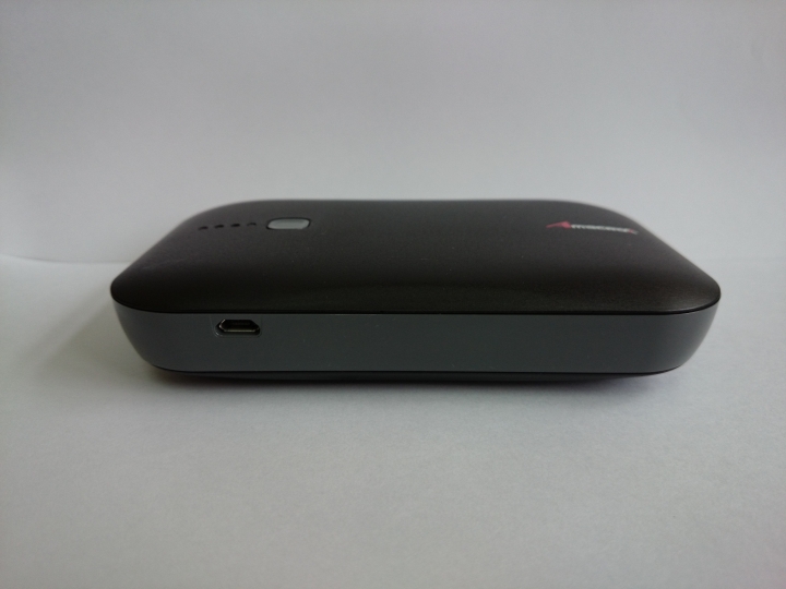 【開箱】Amacrox PB10400 行動電源
