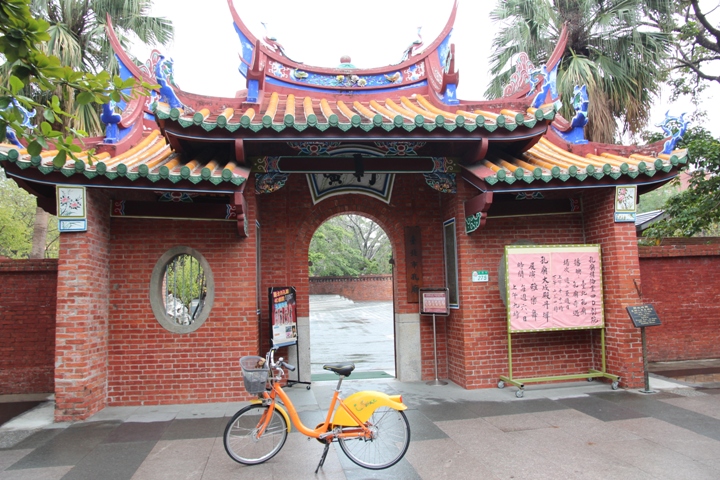 騎 U-Bike 輕 鬆 遊 台 北 大 稻 埕 ( 大 同 區 )