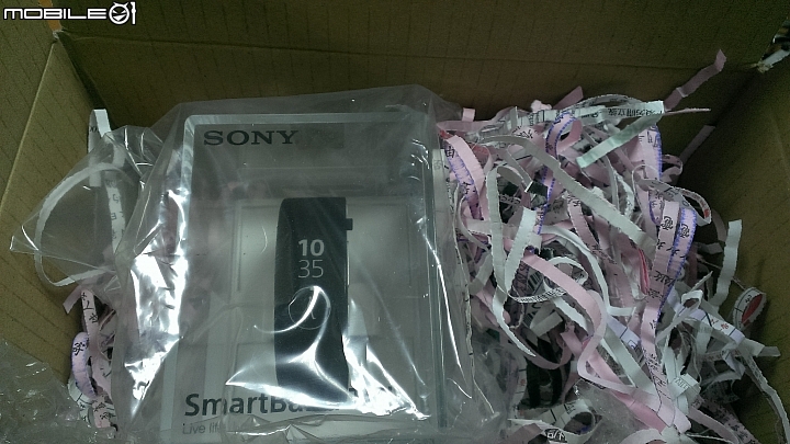 [開箱] SONY Smartband Talk "SWR30 " & 體驗文