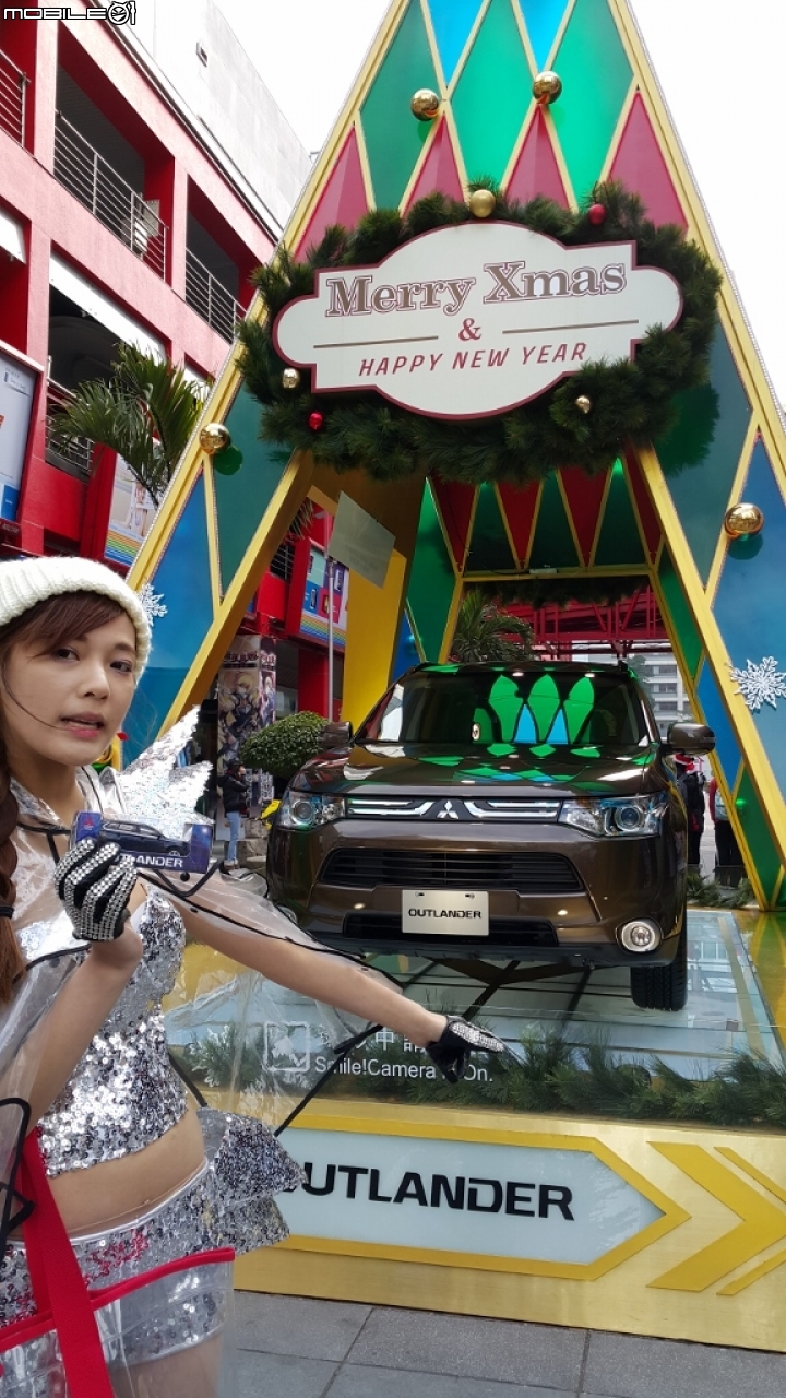 全新雙動力Outlander賞車(路過信義威秀Outlander聖誕樹拍拍)初體驗1+1心得分享