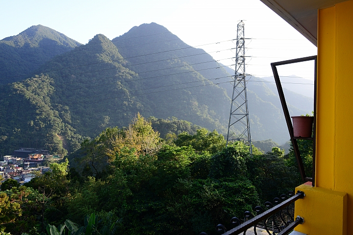 高雄直開4個半小時到烏來山水妍溫泉會館，享受泡湯趣。