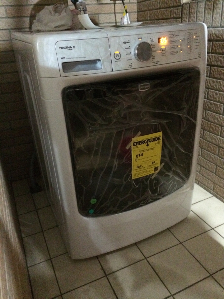「開箱」15公斤滾筒洗衣機 美泰克 MAYTAG MHW4200BW