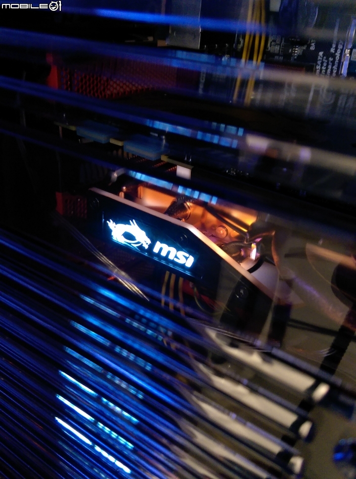 鋼鐵人配色 Aerocool Xpredator X3 Avenger iron man 首發開箱!
