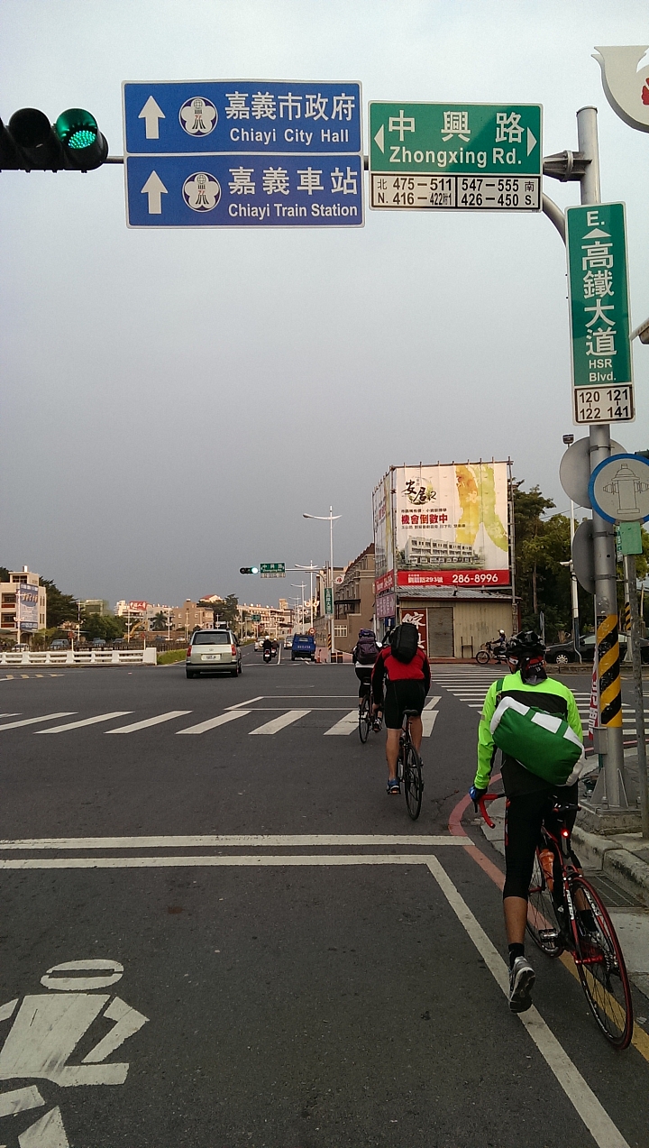 南投 －＞ 高雄 ， 原來真的不遠，215K入袋