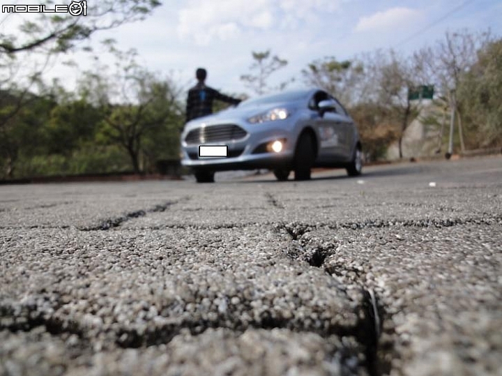 Ford 好友默契出遊去Fiesta 1.5L時尚型24小時免費試駕