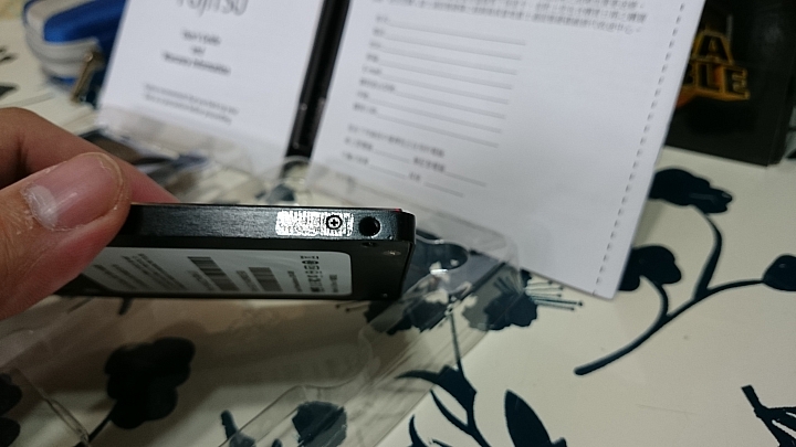 [開箱][測試]強效耐操！平價SLC SSD Fujitsu FSX 240GB×2 單顆與陣列效能測試