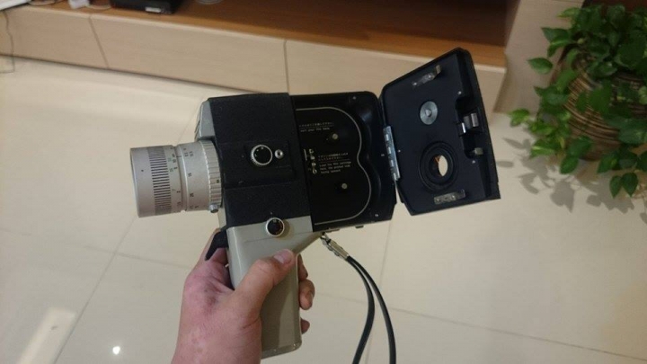 家裡找到大概40年的 canon 攝影機 ?