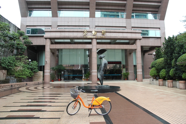 騎 U-Bike 輕 鬆 遊 台 北 大 稻 埕 ( 大 同 區 )