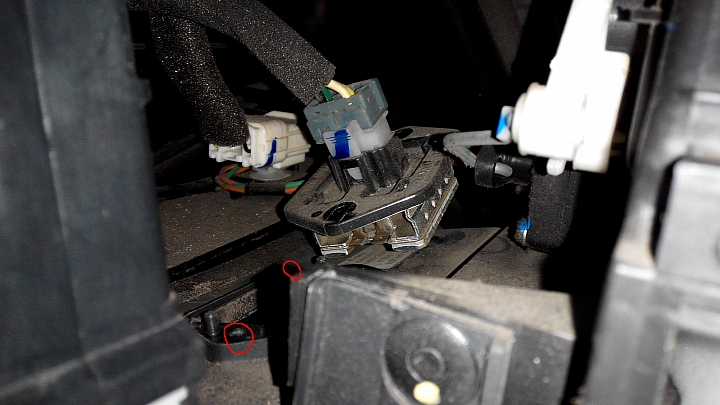 virage io 06年  DIY 使用 3M 冷氣除臭清潔劑