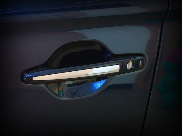 全新 OUTLANDER MIVEC 2.4 與 PHEV 賞車幸福行
