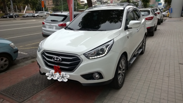 2014/12/11 小改款白柴ix35交車了~