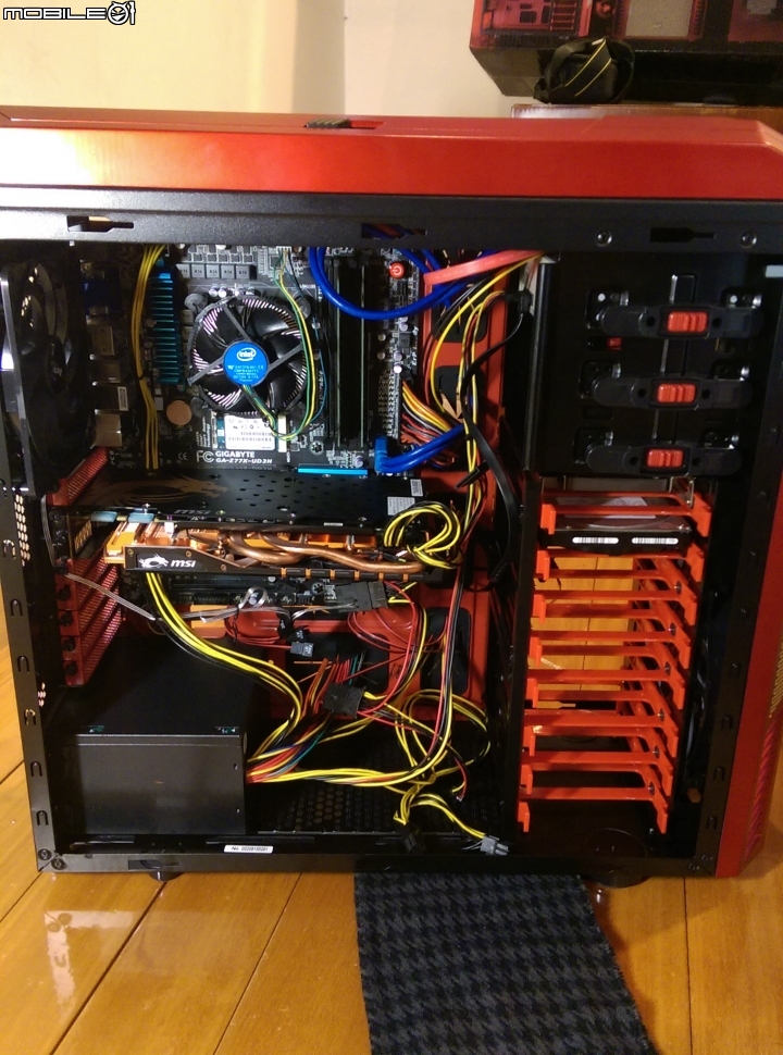 鋼鐵人配色 Aerocool Xpredator X3 Avenger iron man 首發開箱!
