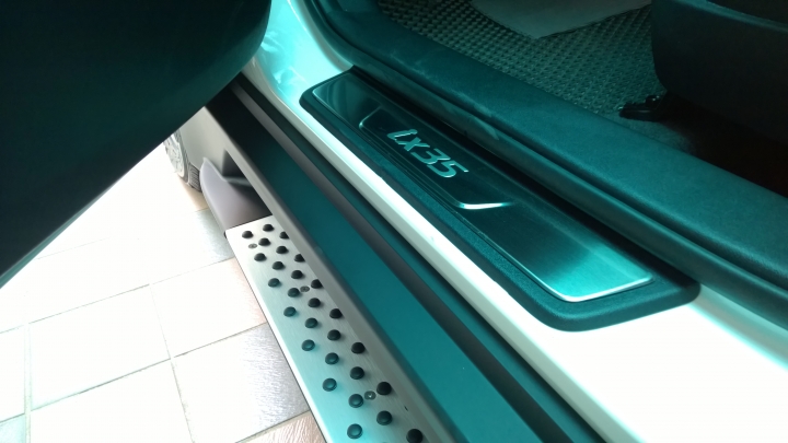 2014/12/11 小改款白柴ix35交車了~