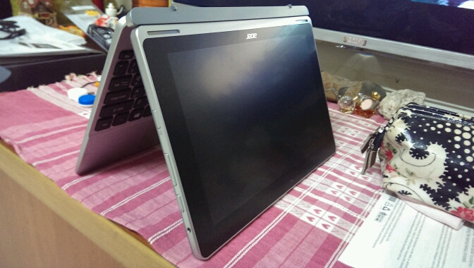 Acer switch10