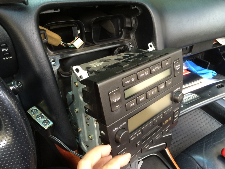 [分享] 老車不死！1999年LEXUS GS300原廠主機增加AirPlay/Line In功能！ （NEXUM TuneBox/LINKA）