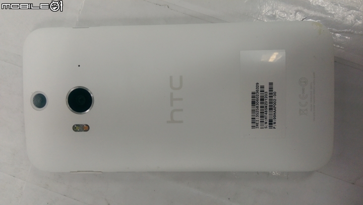 HTC BUTTERFLY 2泡水