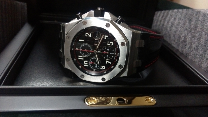 [開箱] 愛彼離岸型 AP Audemars Piguet Royal Oak Offshore
