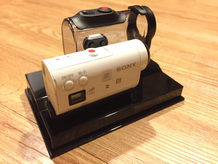 {mr.獅;:彘 開箱&分享} mini，輕便，單車好夥伴 SONY HDR-AZ1