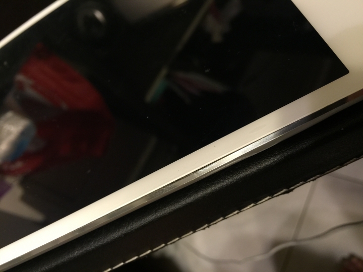 ipad mini 2 被壓歪了