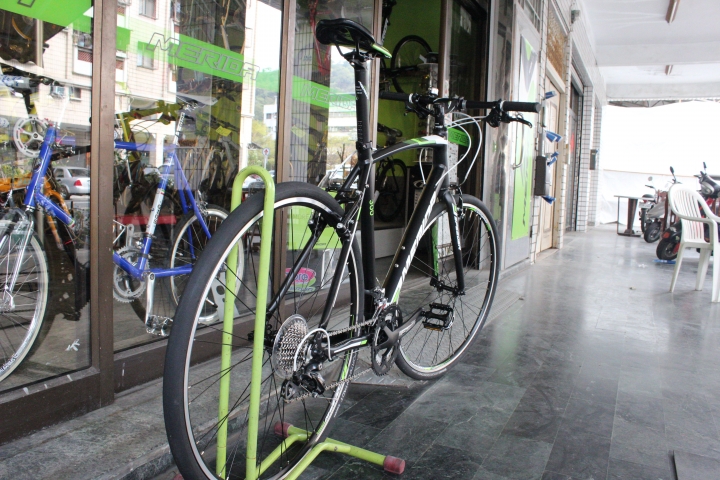 [開箱]2015 Merida Speeder 300