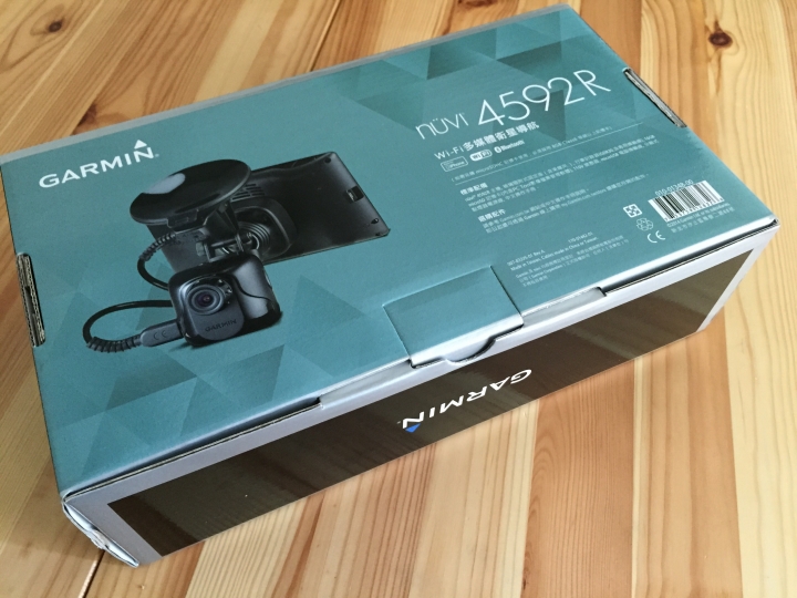 {mr.獅;:彘 分享} GARMIN nuvi 4592R開箱
