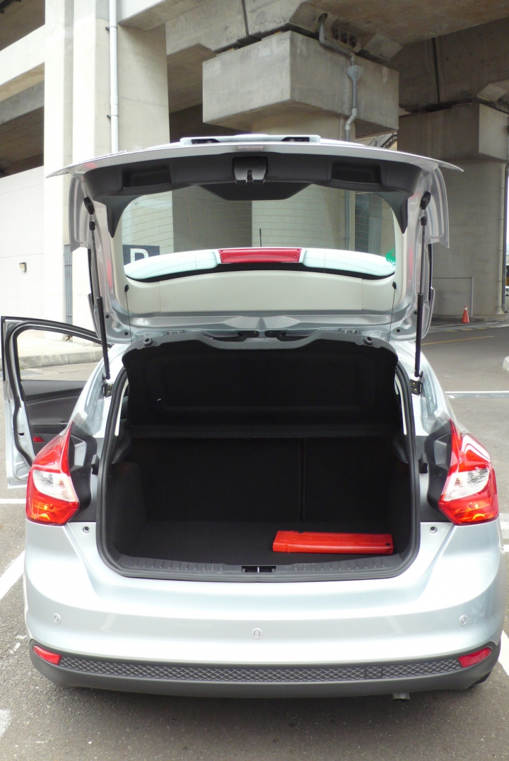 「Ford 好友默契出遊去」和運 FOCUS 1.6 5D 新竹文化中心、新埔與北埔
