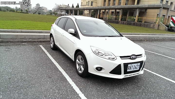 HONDA FIT V.S. FORD FOCUS 5D 1.6的租車使用分享
