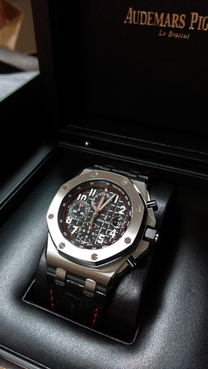 [開箱] 愛彼離岸型 AP Audemars Piguet Royal Oak Offshore